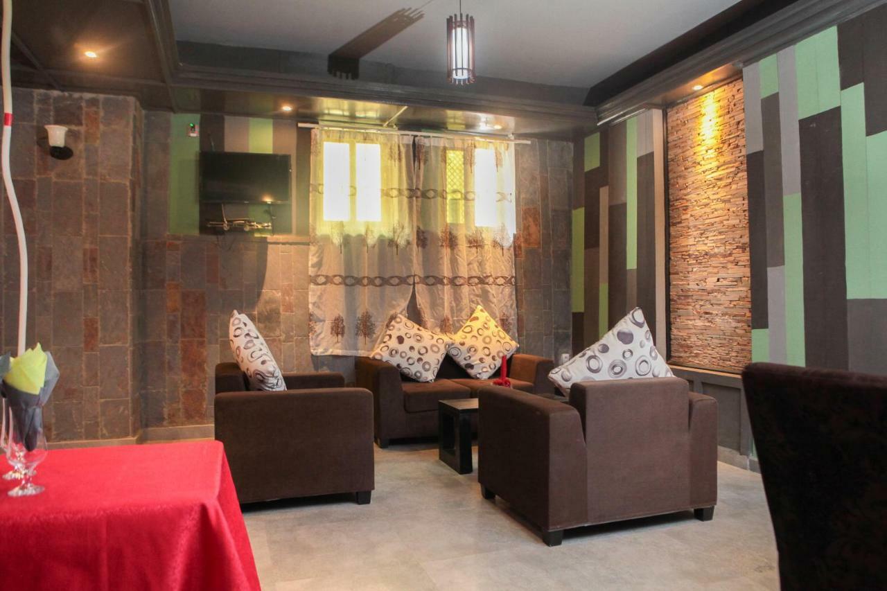Hotel Kangaroo Μπουζουμπούρα Εξωτερικό φωτογραφία